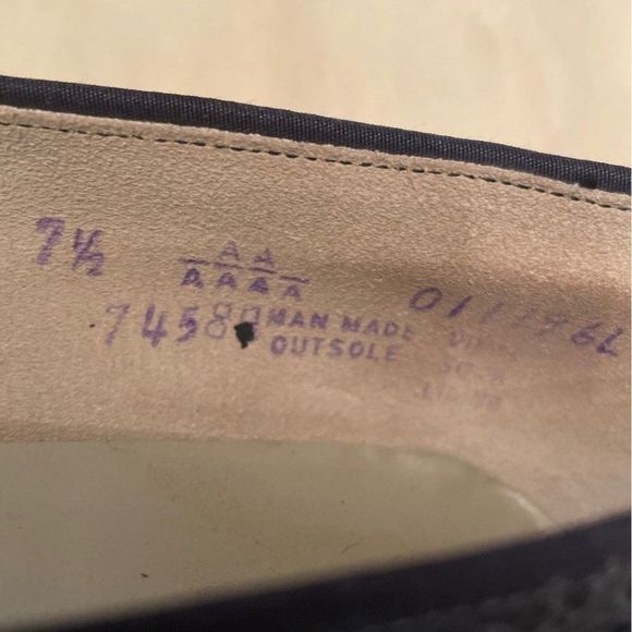 60s Vintage Black Tooled Leather Loafer with Silver Buckle and Chunky Heel Size - Picture 2 of 7